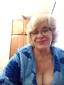 52mialove02 - 52MiaLove02's free webcam