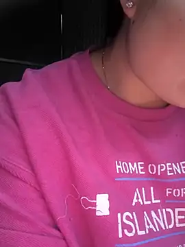 sweetlove_77 - Sweetlove_77's free webcam