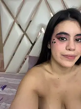 CoralineRusso1 webcam