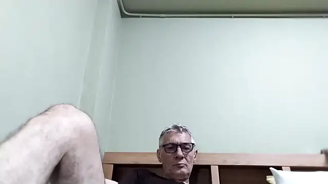 BIGUNCUTHARDCOCK webcam