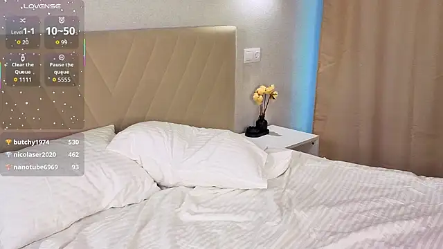 Violet_Johnsonn webcam