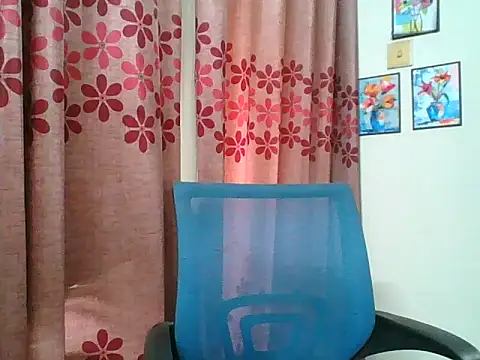 MuniaAfrinMisti webcam