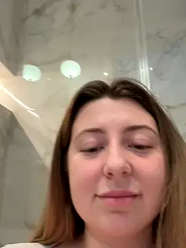 curvyflawless webcam