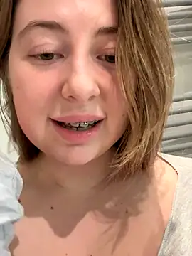 curvyflawless webcam