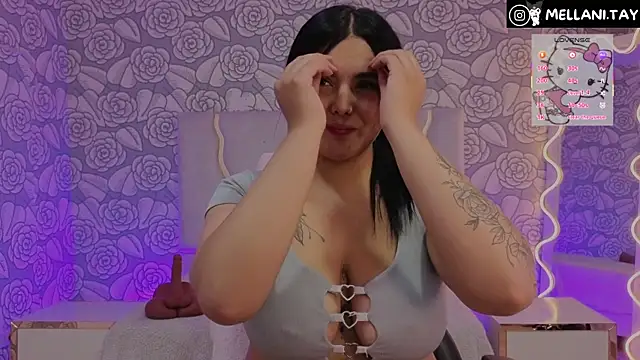 Mellani_tay webcam