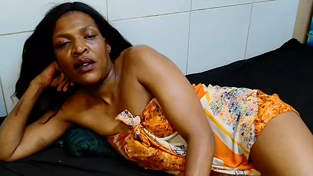 SpicyQueenxxxx webcam