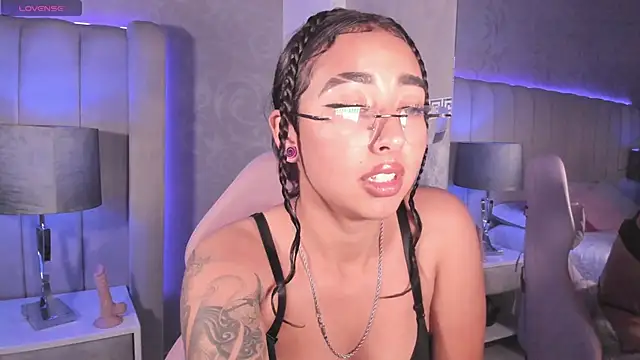 AryVixen webcam