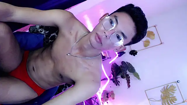 naughty_rence webcam