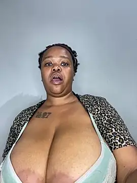 Webcam Model (Marinda_Swangs)  is live.Free join now!