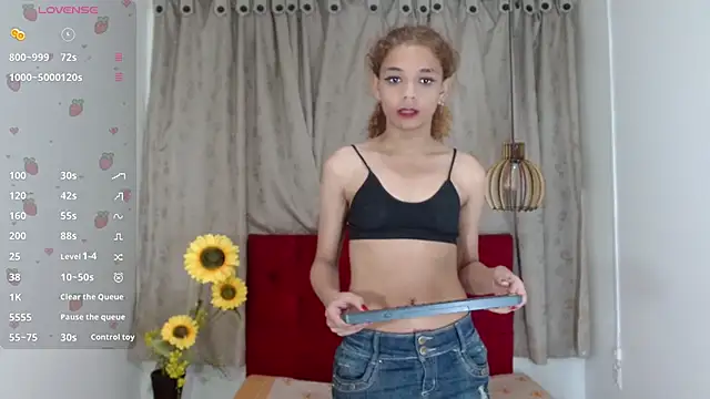 luisa__torres webcam