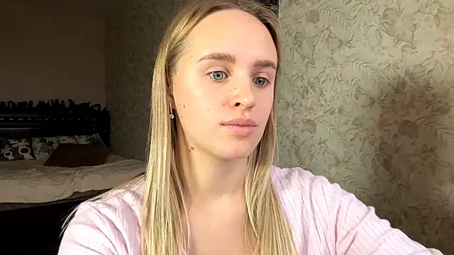 ElisabetLorney webcam