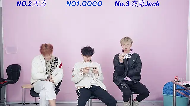 Beautifulboys-999 webcam