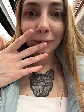 Sunny___Bunny webcam