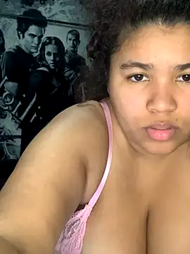 KittyLoroi Live Webcam on Stripchat