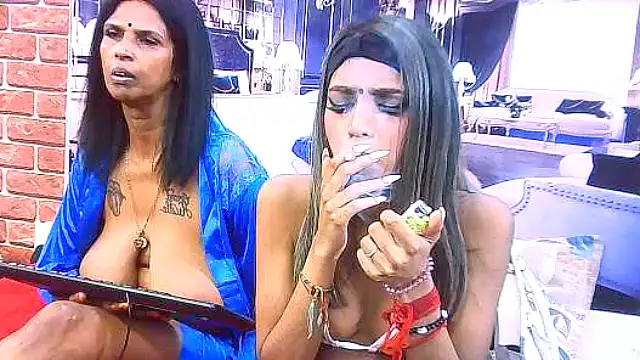 IndianSexySlender webcam