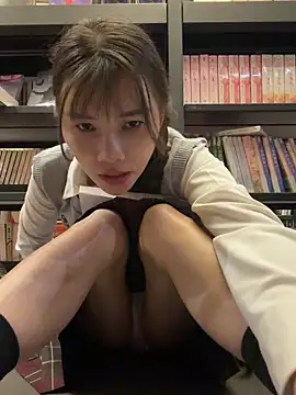 adora188 (F young) - 学姐在图书馆看书粉粉嫩嫩骚逼痒了  搞刺激