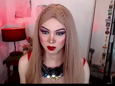 Hugecock_shantall webcam