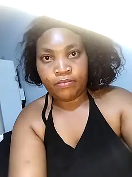 BeverlyQueen14 webcam