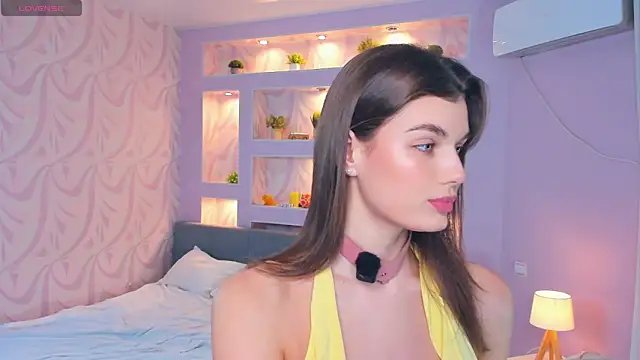 floradobb (F teen) - Tease u with my sexy underboobies<3