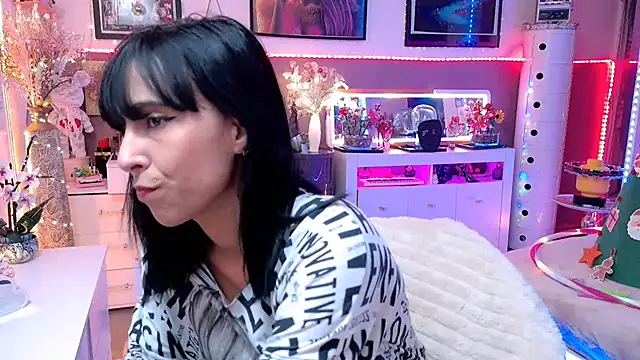 misscectito13 (F milf) - Joue avec moi