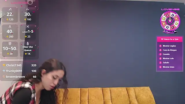 KendraaSimons webcam