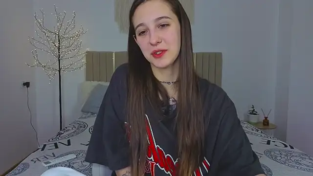 Little_cherryy__ webcam