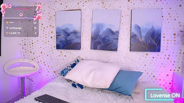 Emily_Vaughan webcam