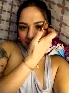 Yourbabyshane webcam