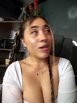 ManuelaVeelez webcam