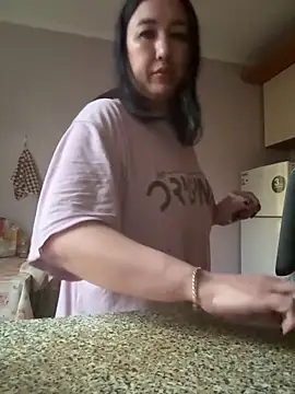 Naughtbaby_2025 webcam