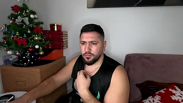 Gold_Alpha_Boy webcam