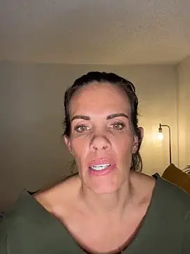 Webcam Model (LexingtonLee)  is live.Free join now!