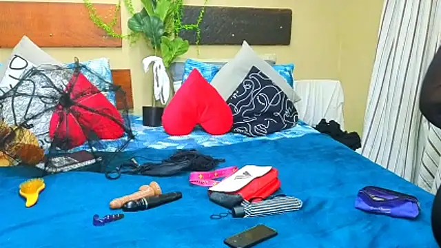 MidnightPassionxx webcam