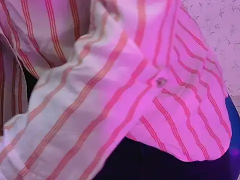 shinykrisha - Shinykrisha's free webcam