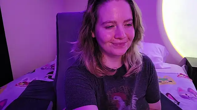 internetfairy_xo - InternetFairy_XO's free webcam - UK Sex Cams