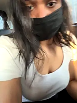 jelly_cuddles (F young) - be in bra nd panty for 2 mins