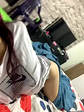 Webcam Model (Kim_Luna1)  is live.Free join now!