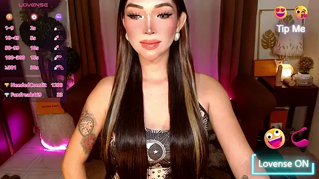 MouthWatering_Ayesha webcam