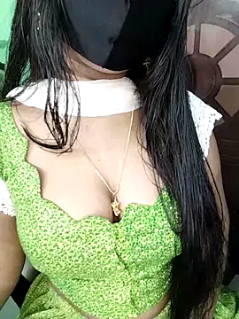 Webcam Model (Idhika-Paul)  is live.Free join now!