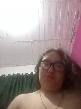 Webcam Model (loba9706)  is live.Free join now!