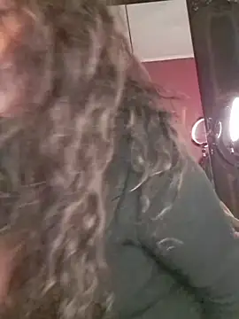 GypsyEsmeralda webcam