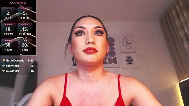 Alluring_Lordess webcam