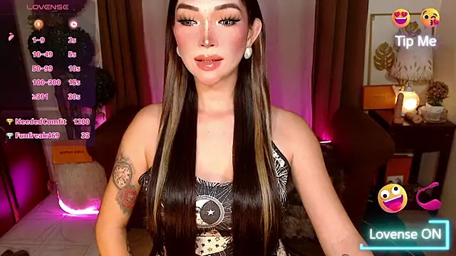 MouthWatering_Ayesha webcam