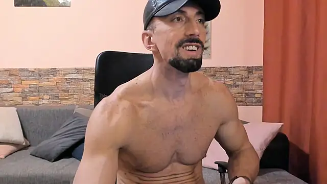 HotHunkTrainer webcam