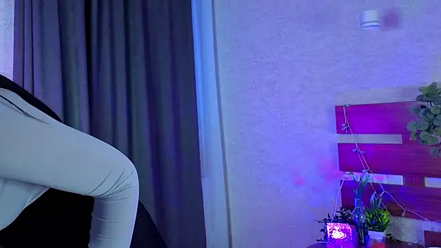 LeonaThompson webcam