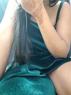 Webcam Model (Roshni_98)  is live.Free join now!