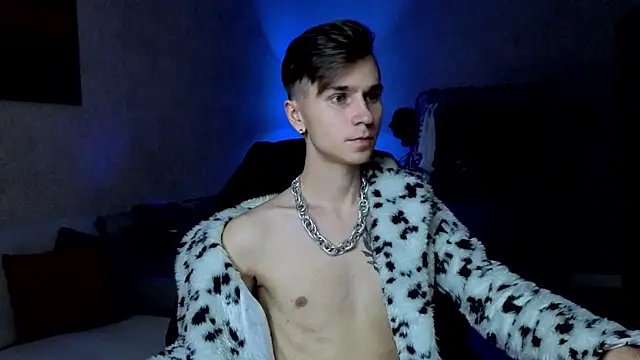 Joseph__Quinn webcam