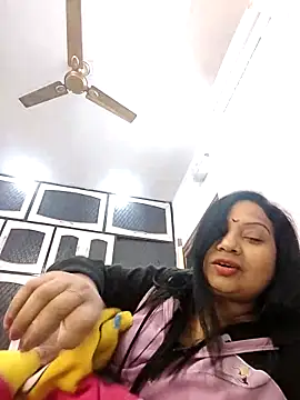 Cute-Janvi20 webcam