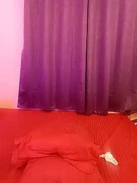 Webcam Model (menaxi-baby7) is live