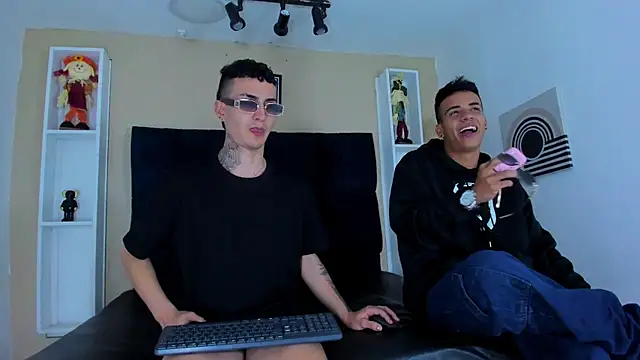 DamianAndMAximoo webcam